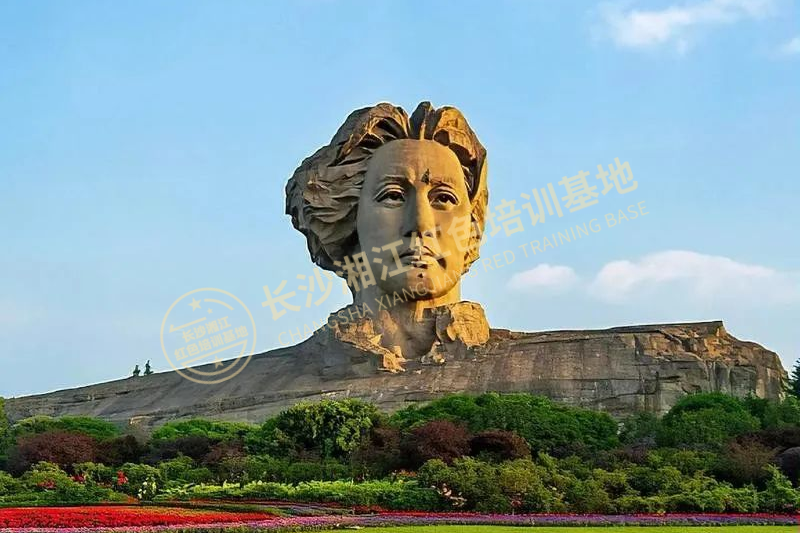 毛主席与韶山“小哨兵”的动人故事