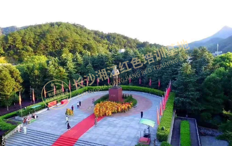 毛泽东为啥17岁才上小学 第一次看到中国地图