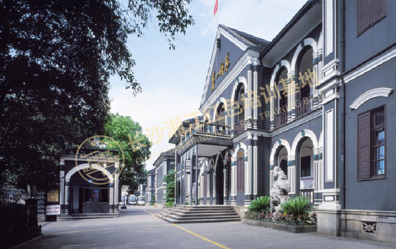 毛泽东的求学经历：峥嵘岁月师生情